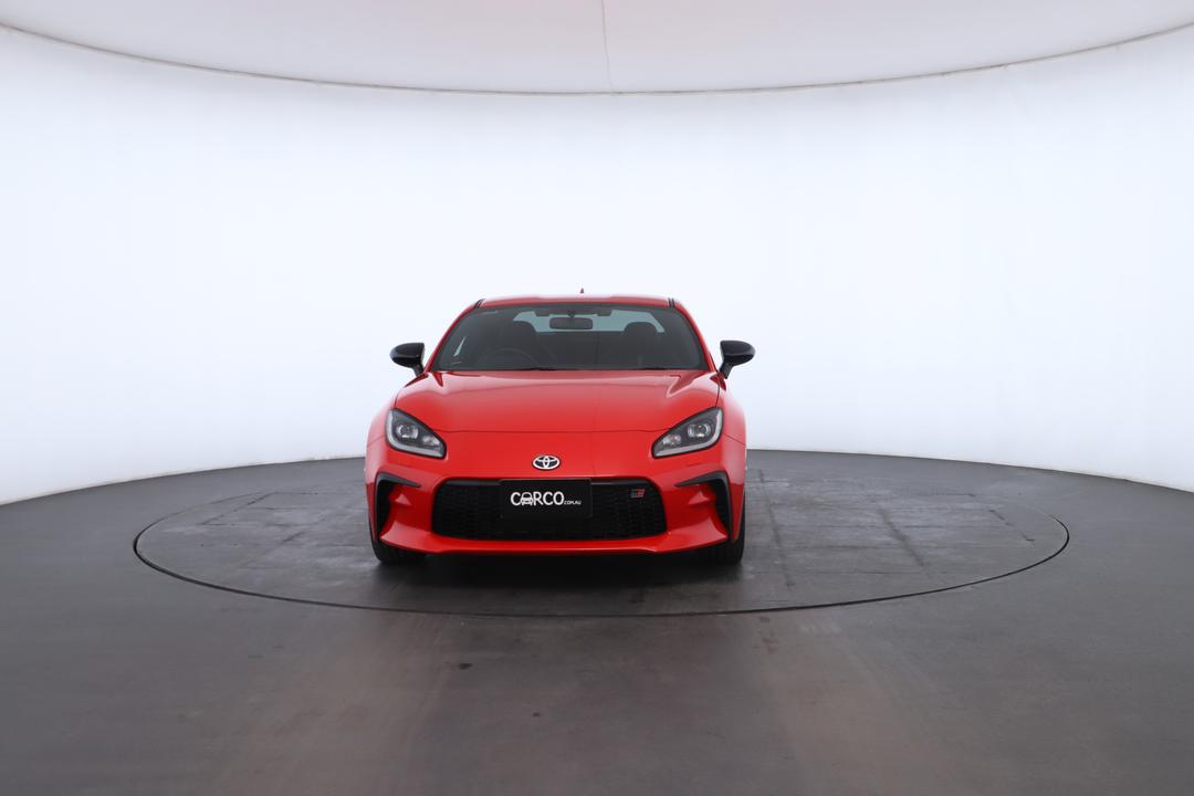 Exterior view frame 3