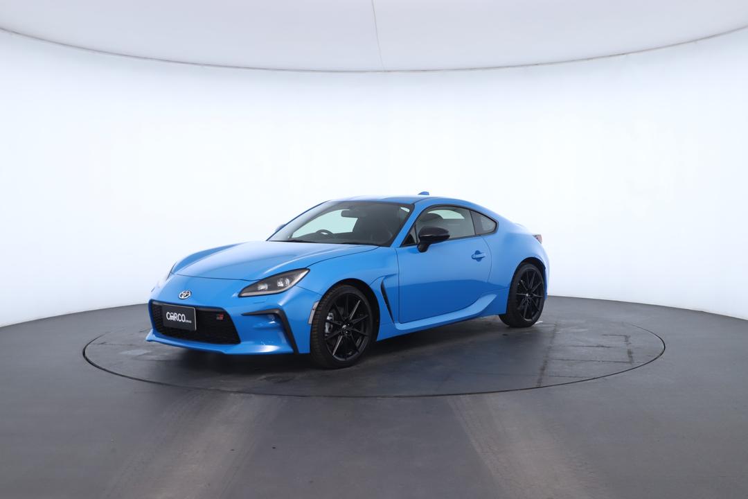 Exterior view frame 5