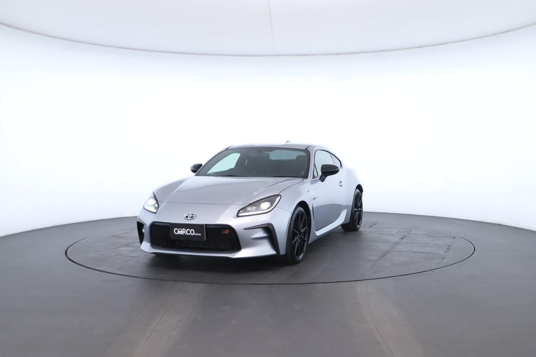 Exterior view frame 4