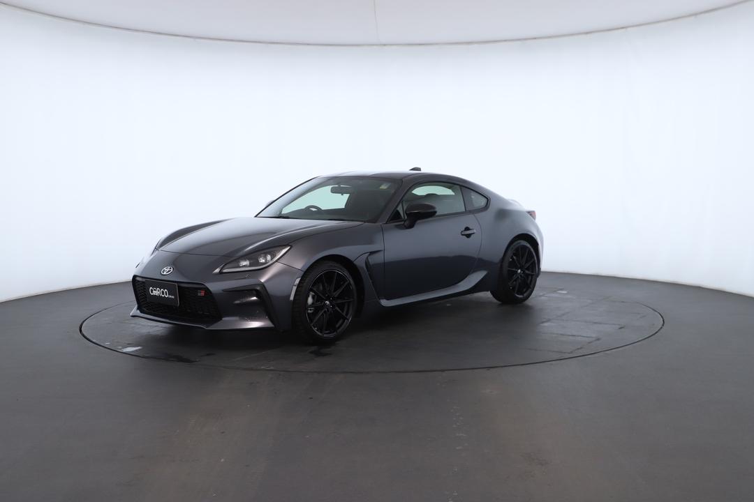 Exterior view frame 5