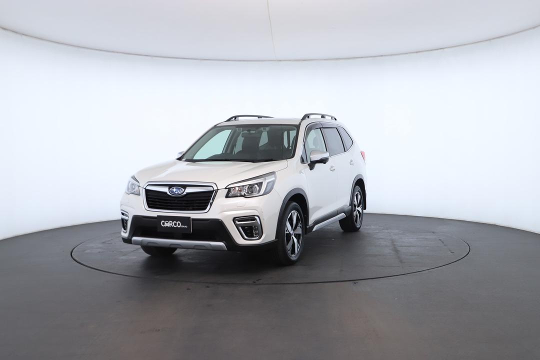 Exterior view frame 4