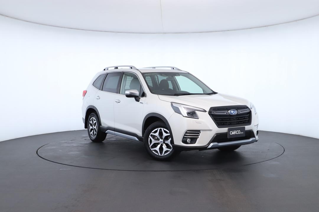 Exterior view frame 0