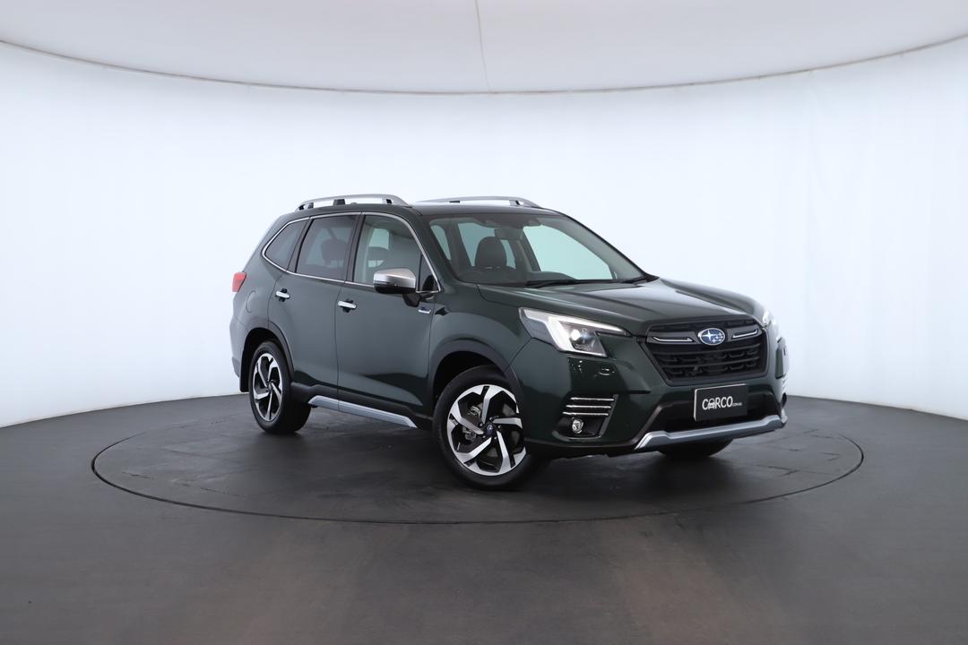 Exterior view frame 0