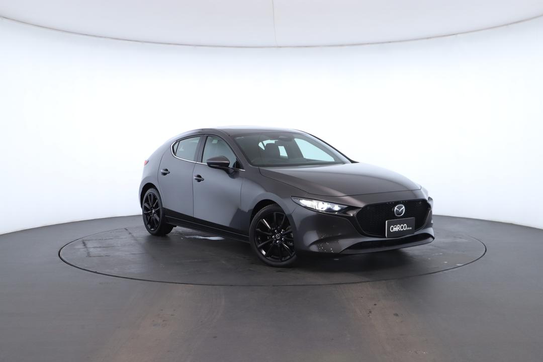 Exterior view frame 0