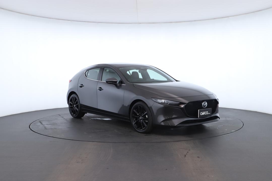 Exterior view frame 1