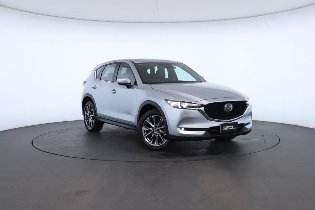 Exterior view frame 0