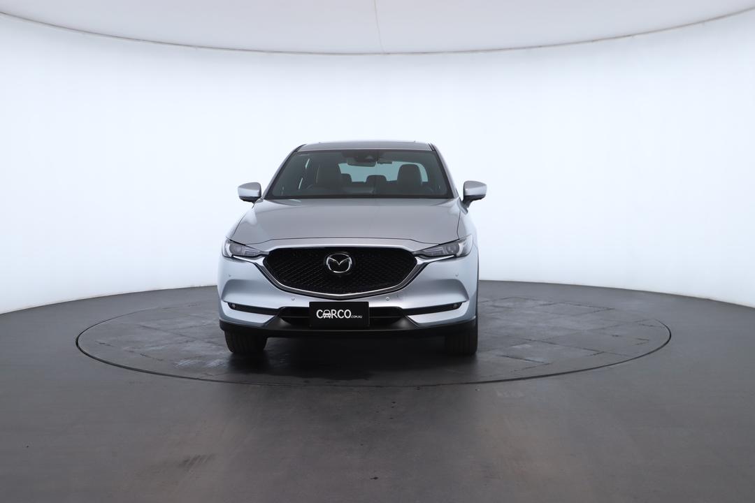 Exterior view frame 3