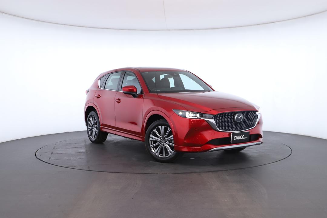 Exterior view frame 0