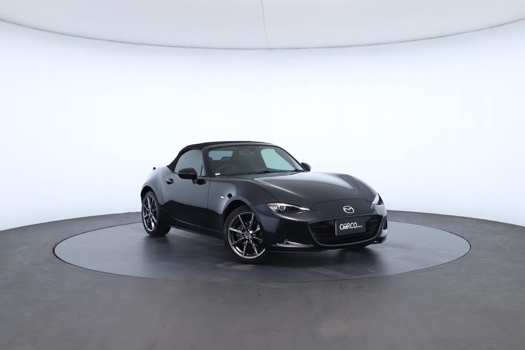 Exterior view frame 0