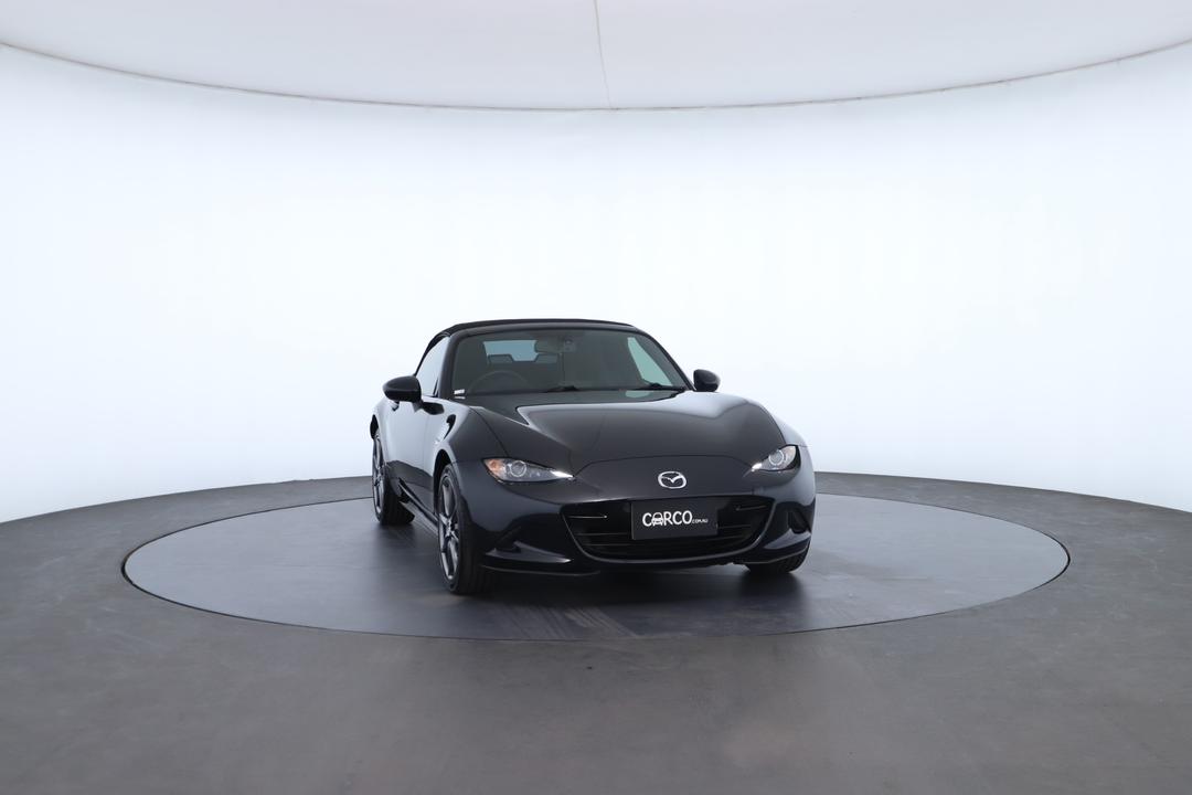 Exterior view frame 2