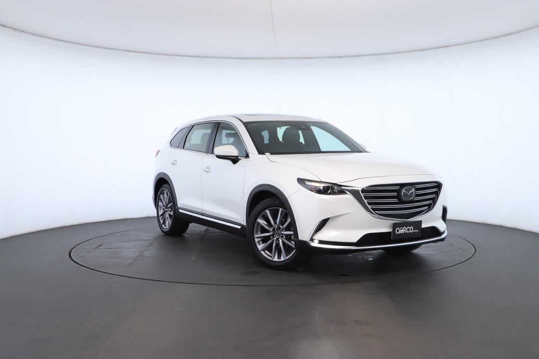 Exterior view frame 0