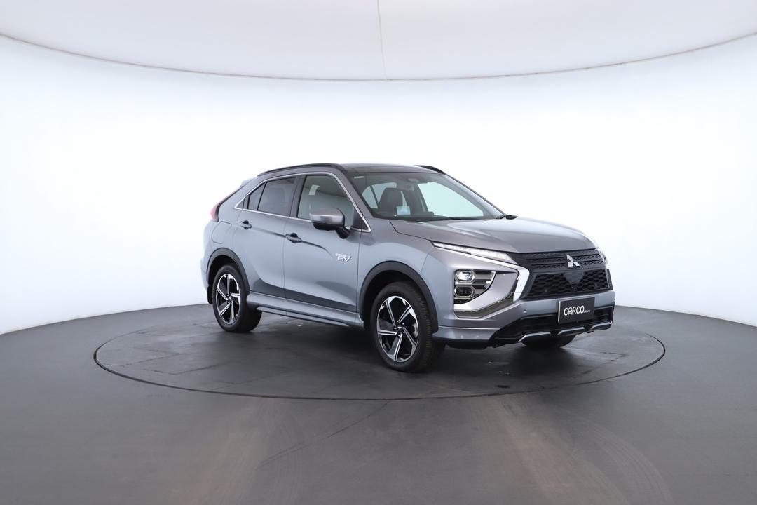 Exterior view frame 1