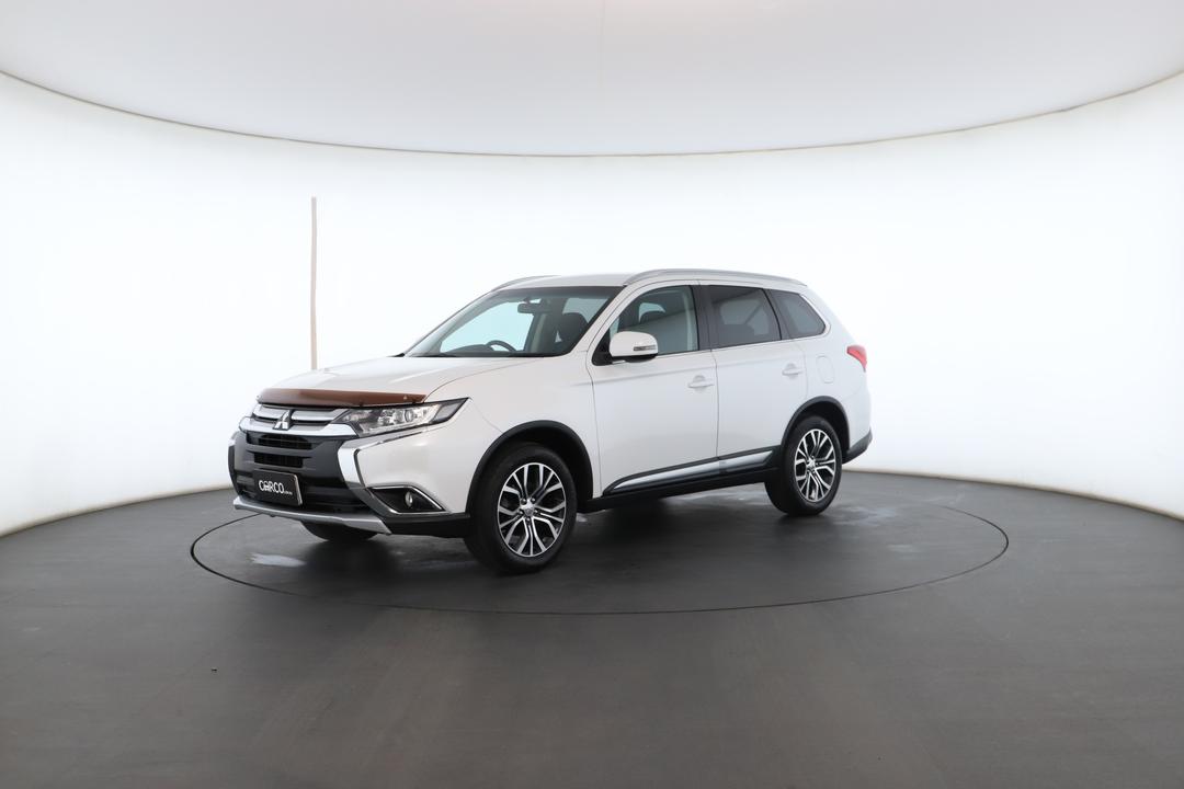 Exterior view frame 5