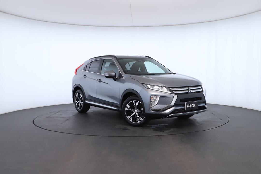 Exterior view frame 0