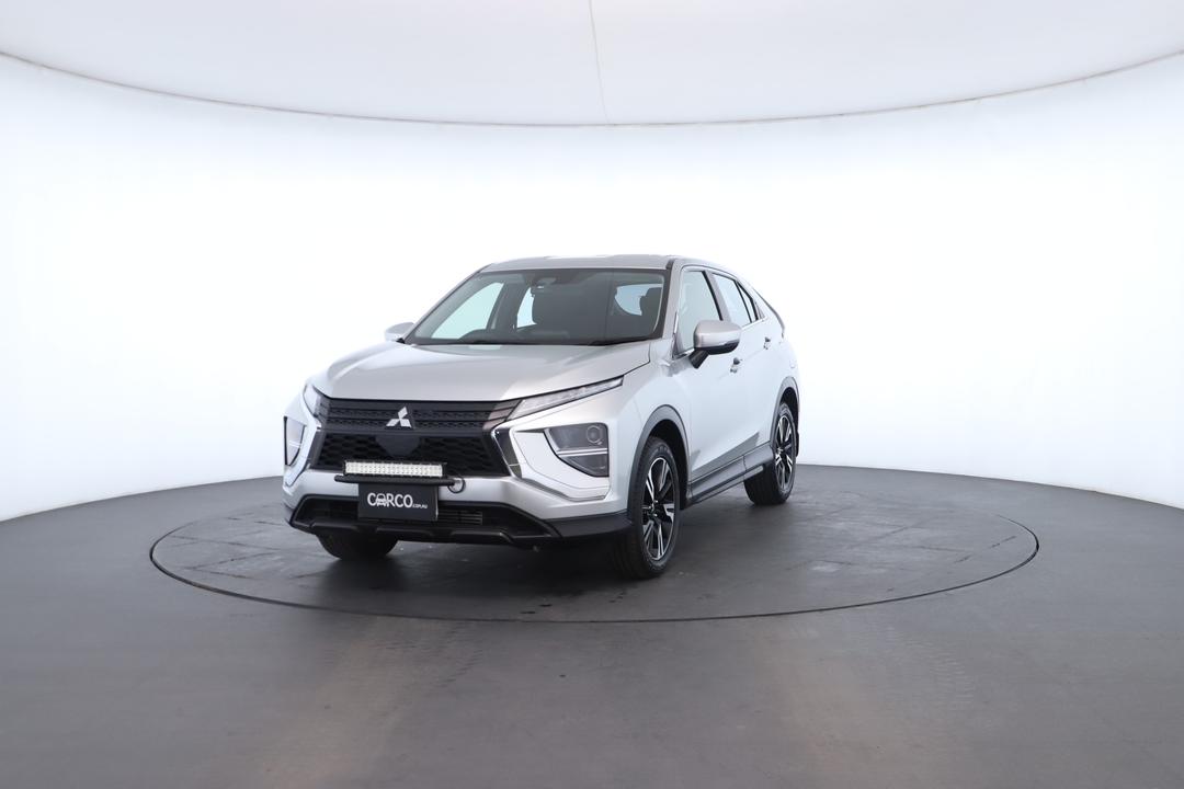 Exterior view frame 4