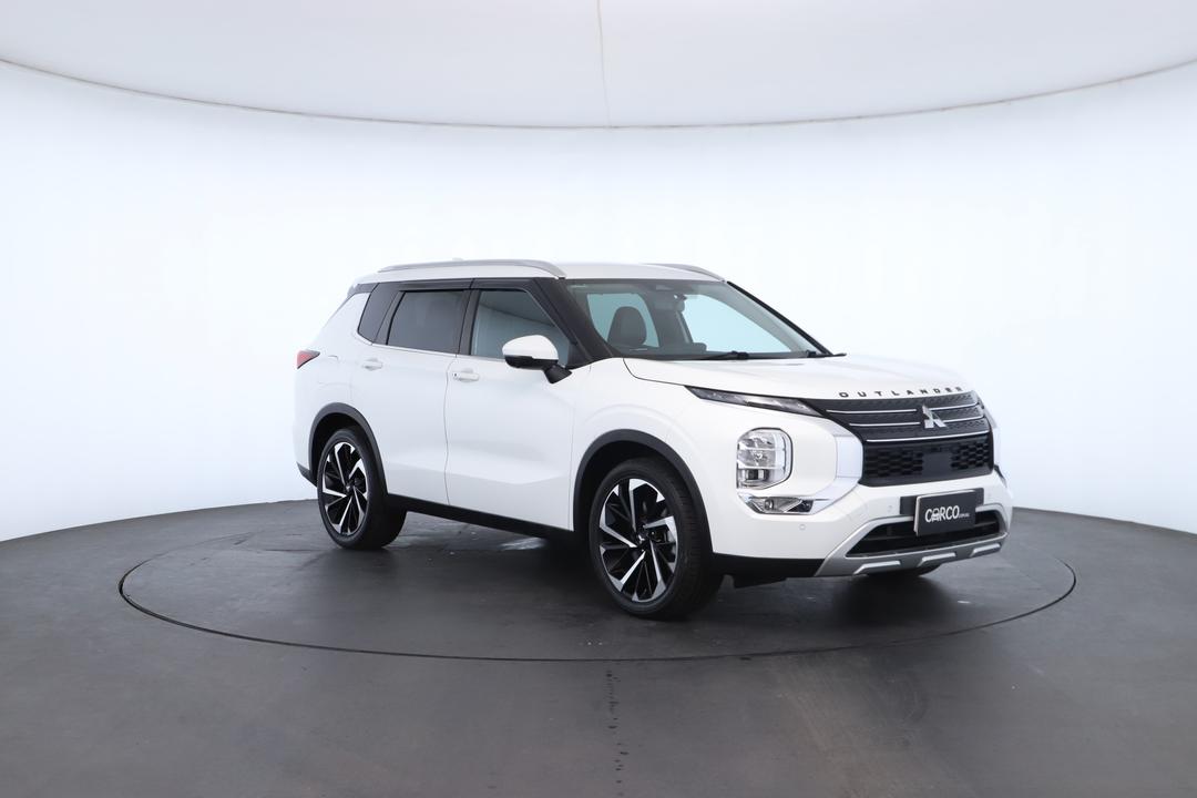 Exterior view frame 1