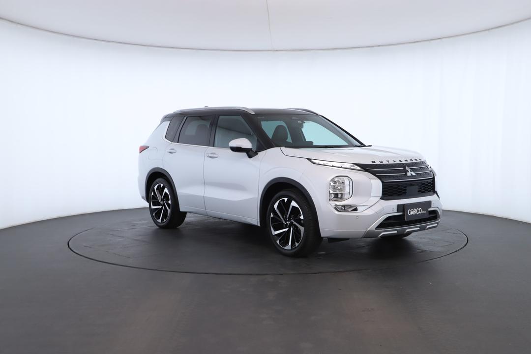 Exterior view frame 1