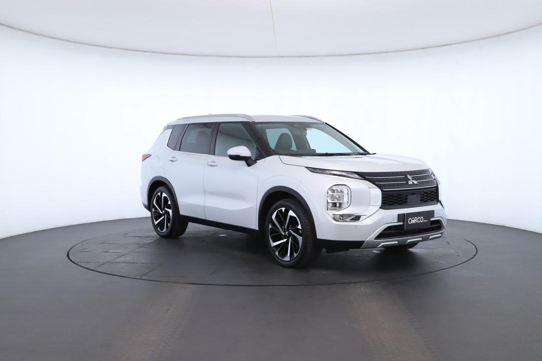 Exterior view frame 1