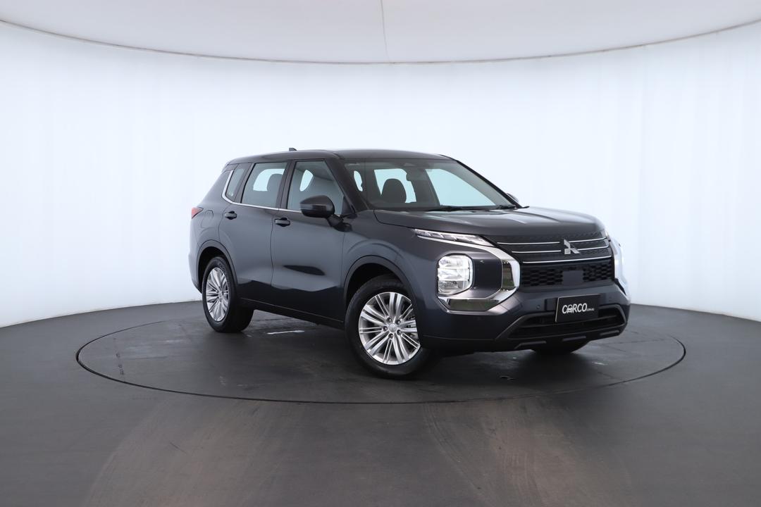 Exterior view frame 0