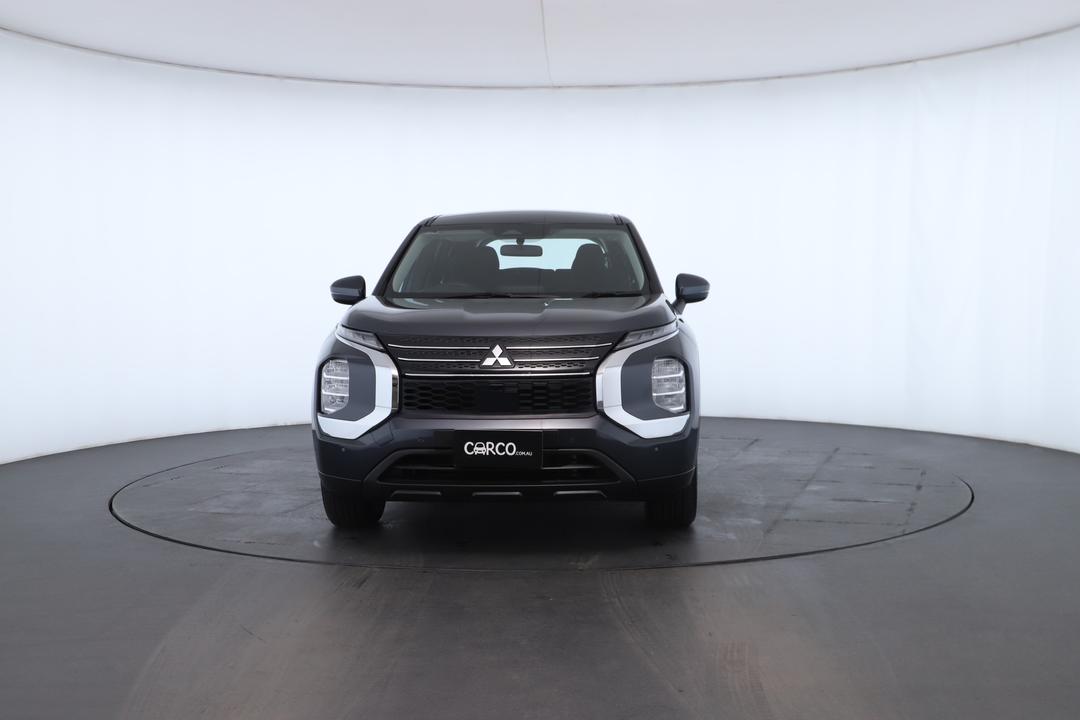 Exterior view frame 3