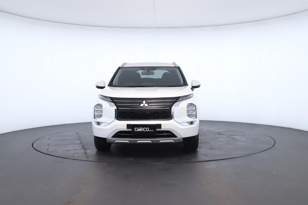 Exterior view frame 3