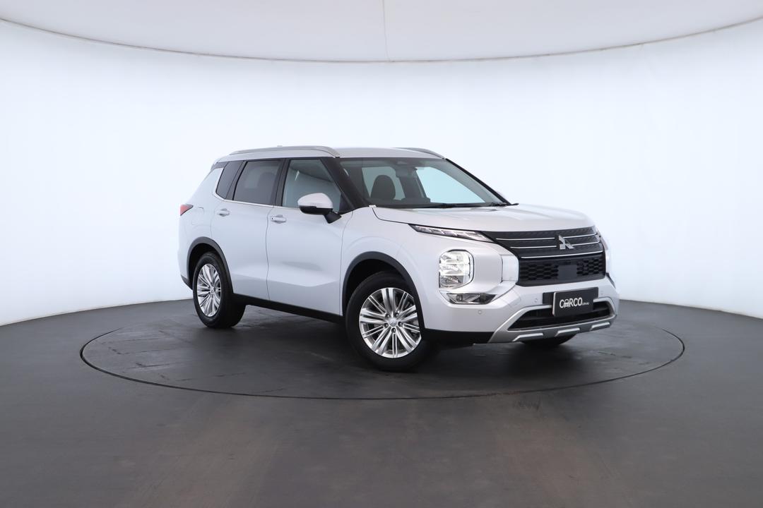 Exterior view frame 0