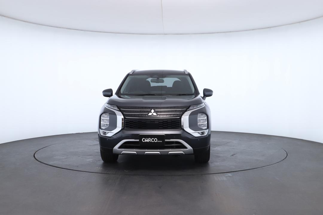 Exterior view frame 3