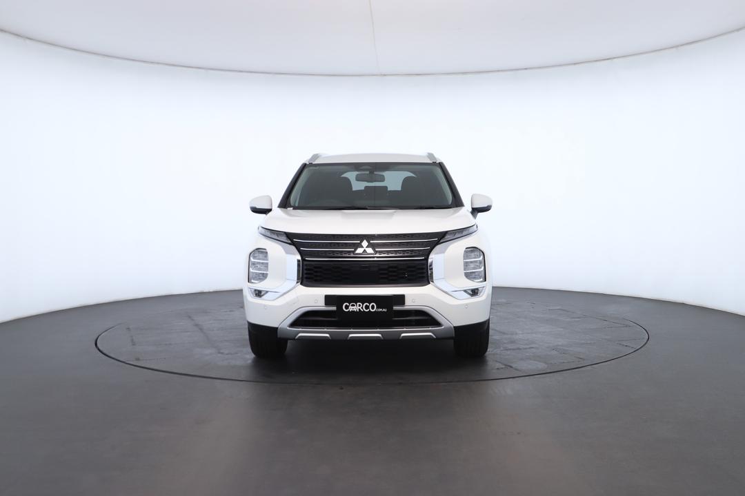 Exterior view frame 3