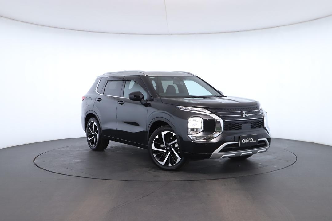 Exterior view frame 0