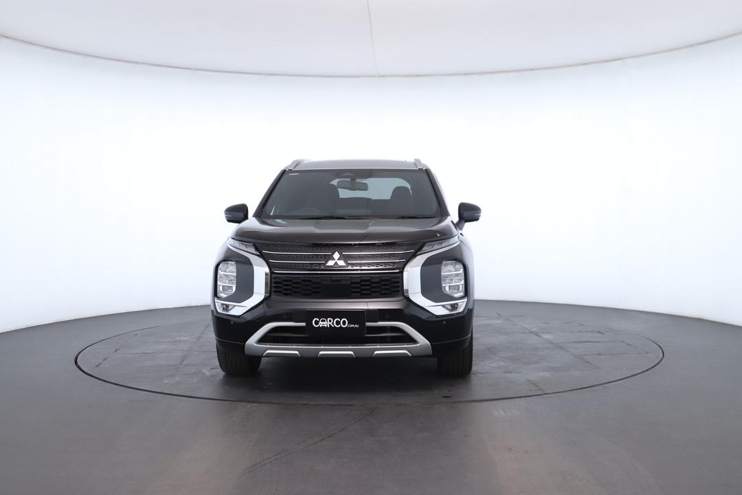 Exterior view frame 3