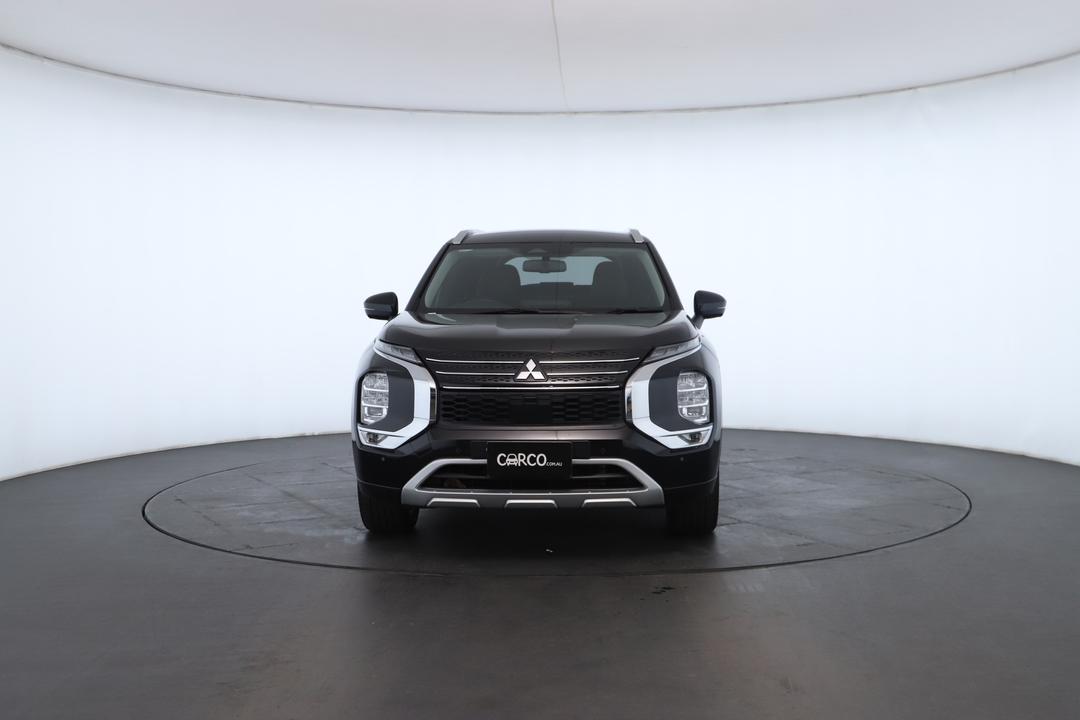 Exterior view frame 3