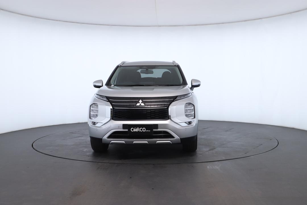 Exterior view frame 3