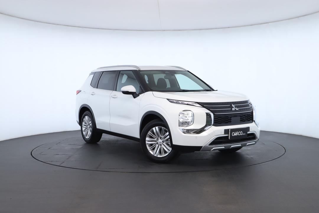 Exterior view frame 0