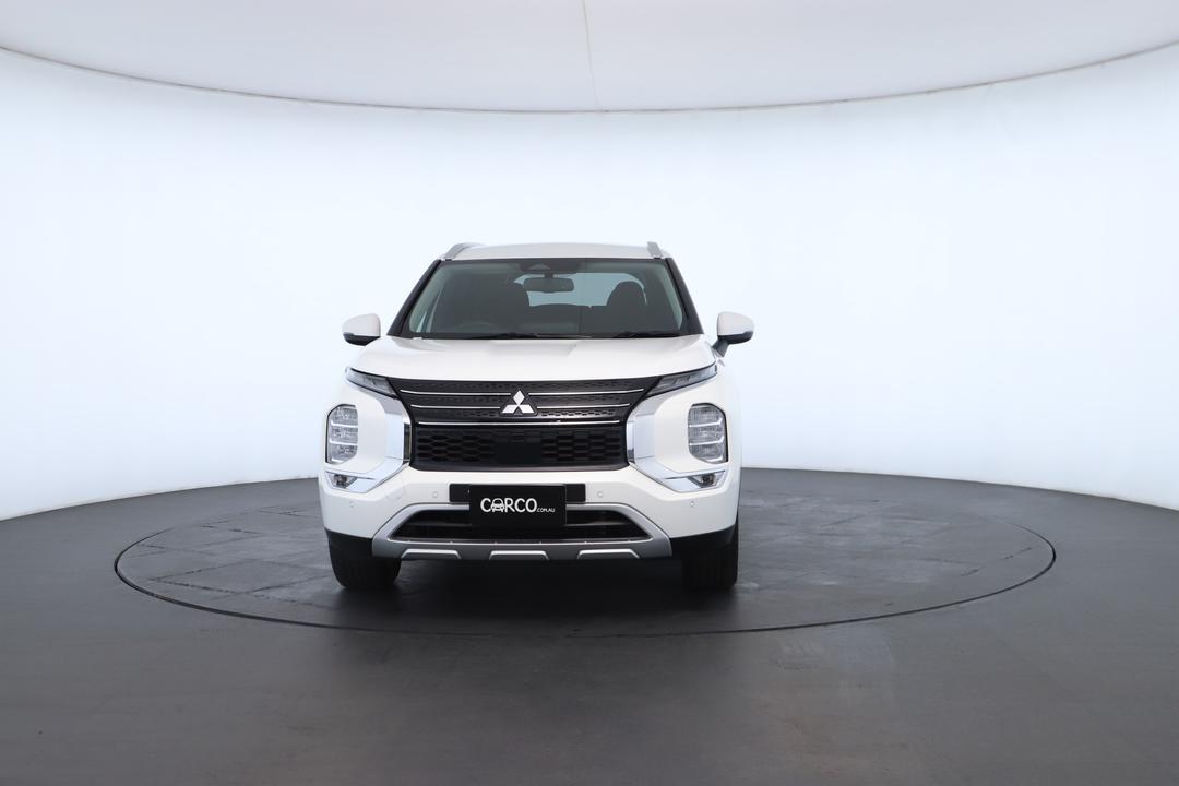 Exterior view frame 3