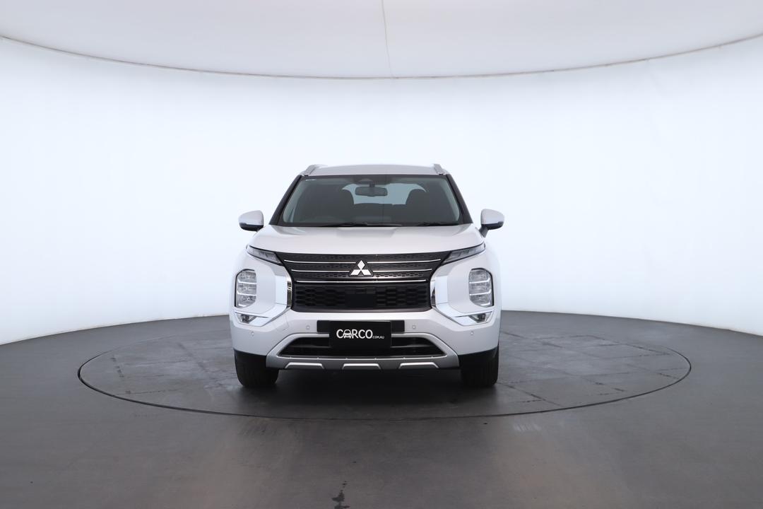 Exterior view frame 3