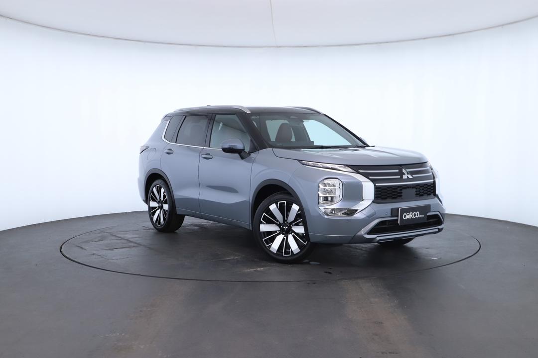 Exterior view frame 0