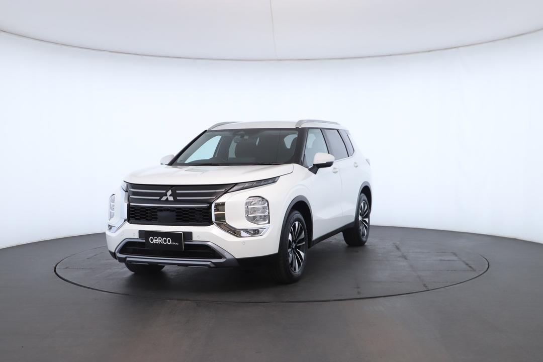 Exterior view frame 4