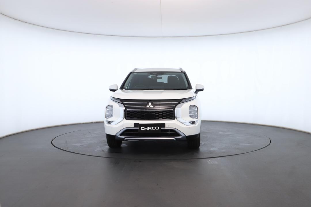 Exterior view frame 3