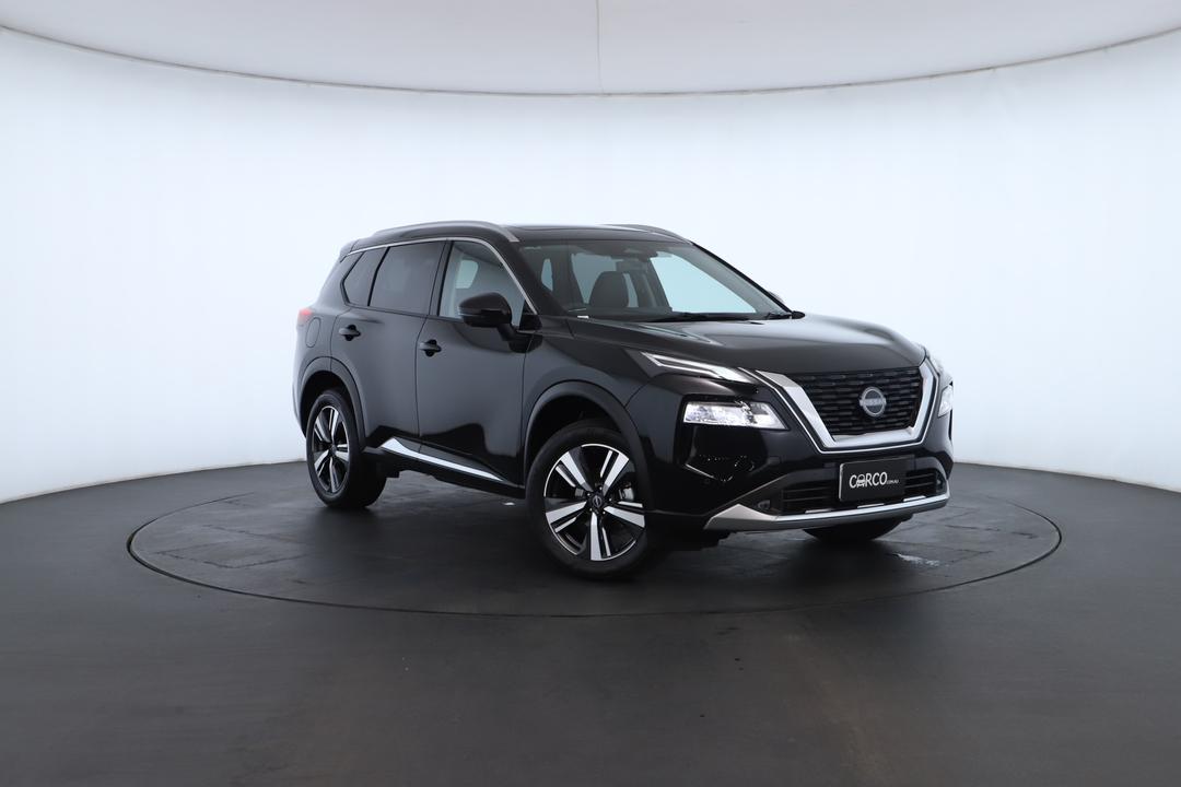 Exterior view frame 0