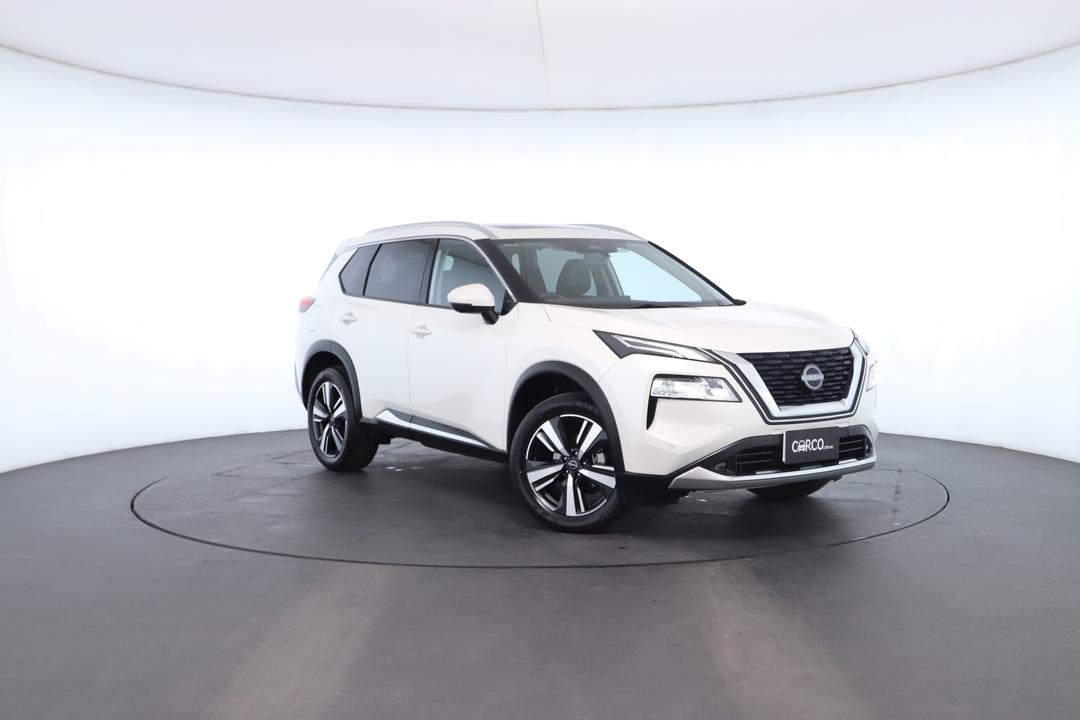 Exterior view frame 0