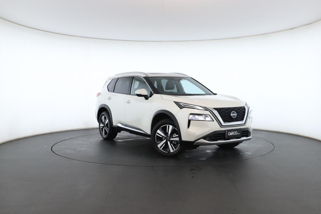 Exterior view frame 0