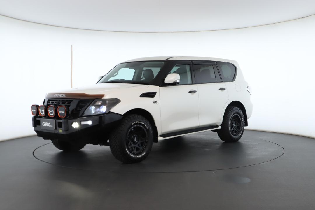 Exterior view frame 5