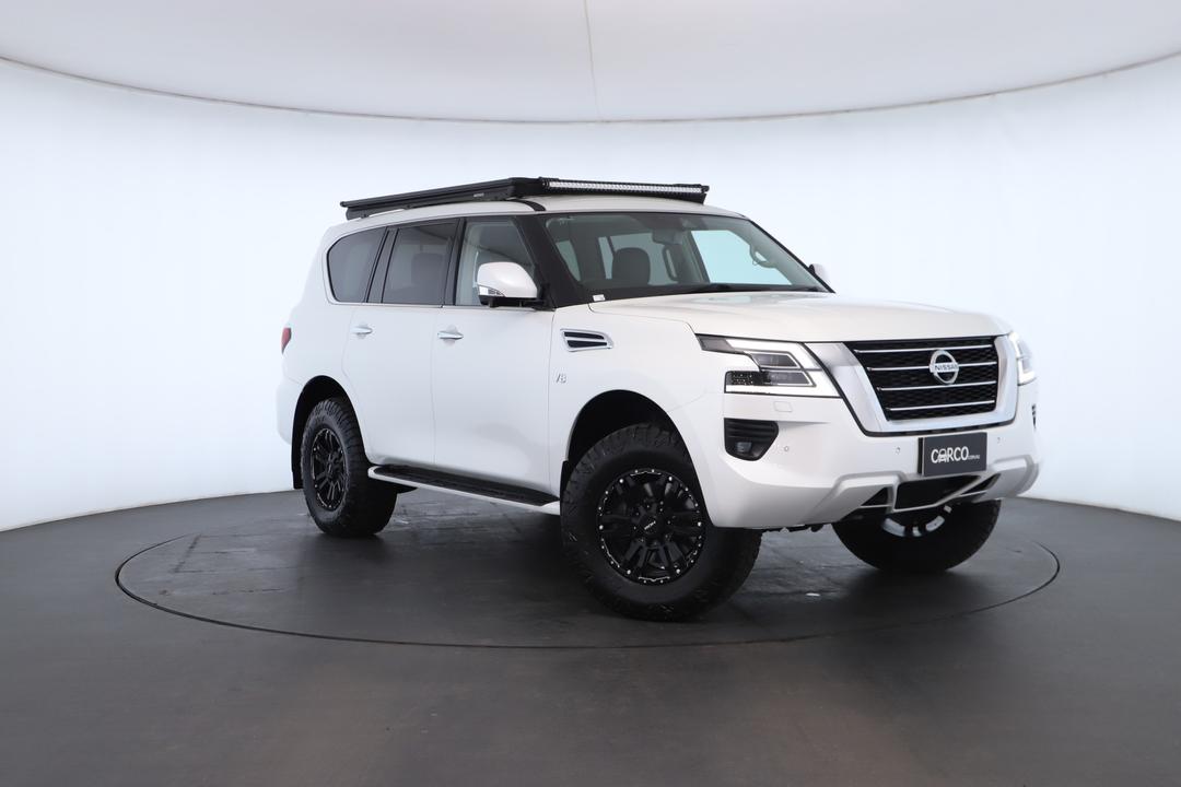 Exterior view frame 0