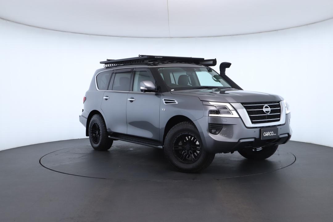 Exterior view frame 0