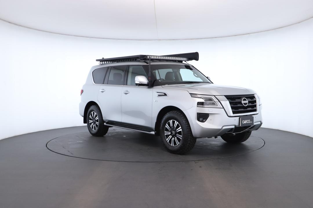 Exterior view frame 1