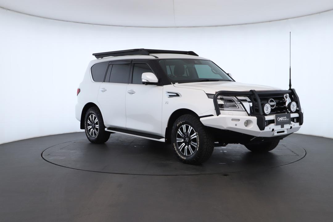 Exterior view frame 0