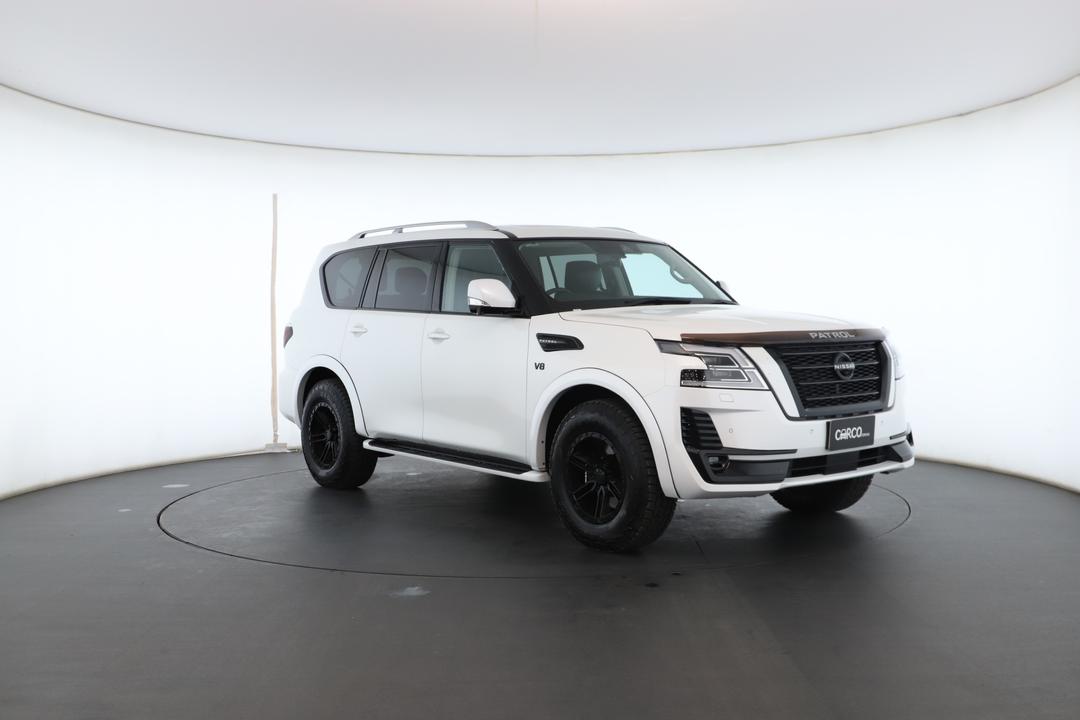 Exterior view frame 1