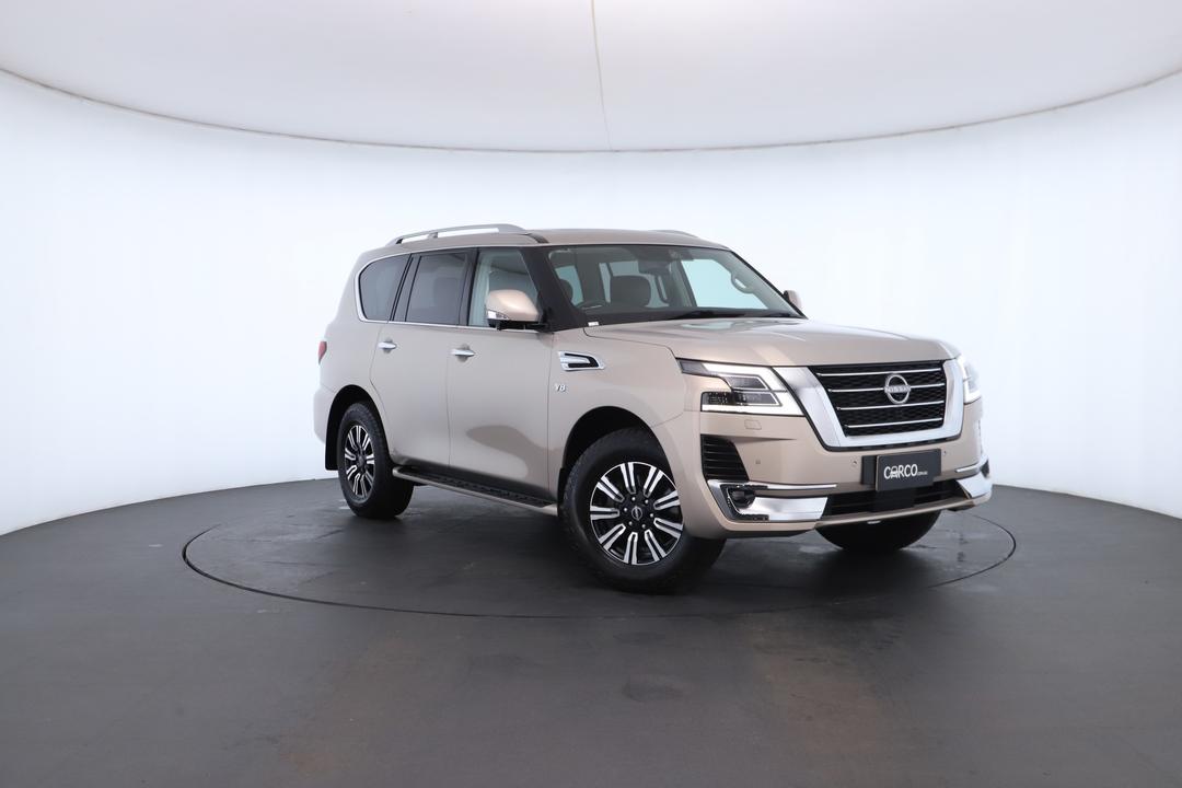 Exterior view frame 0