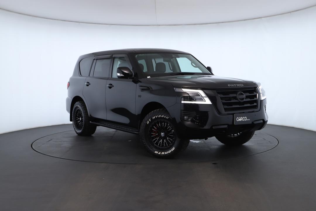 Exterior view frame 0