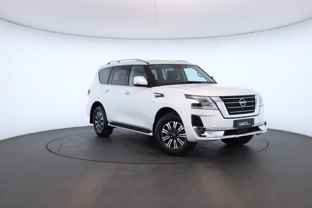 Exterior view frame 0